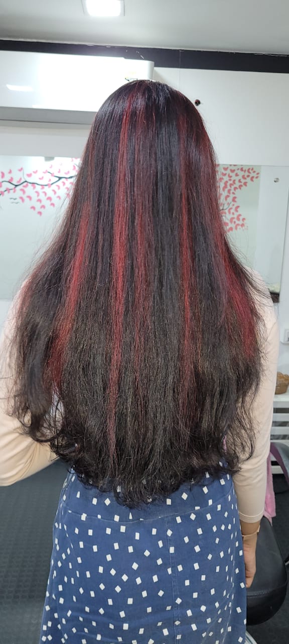 LIGIS FAMILY SALON AND MAKEUP STUDIO KONDOTTY